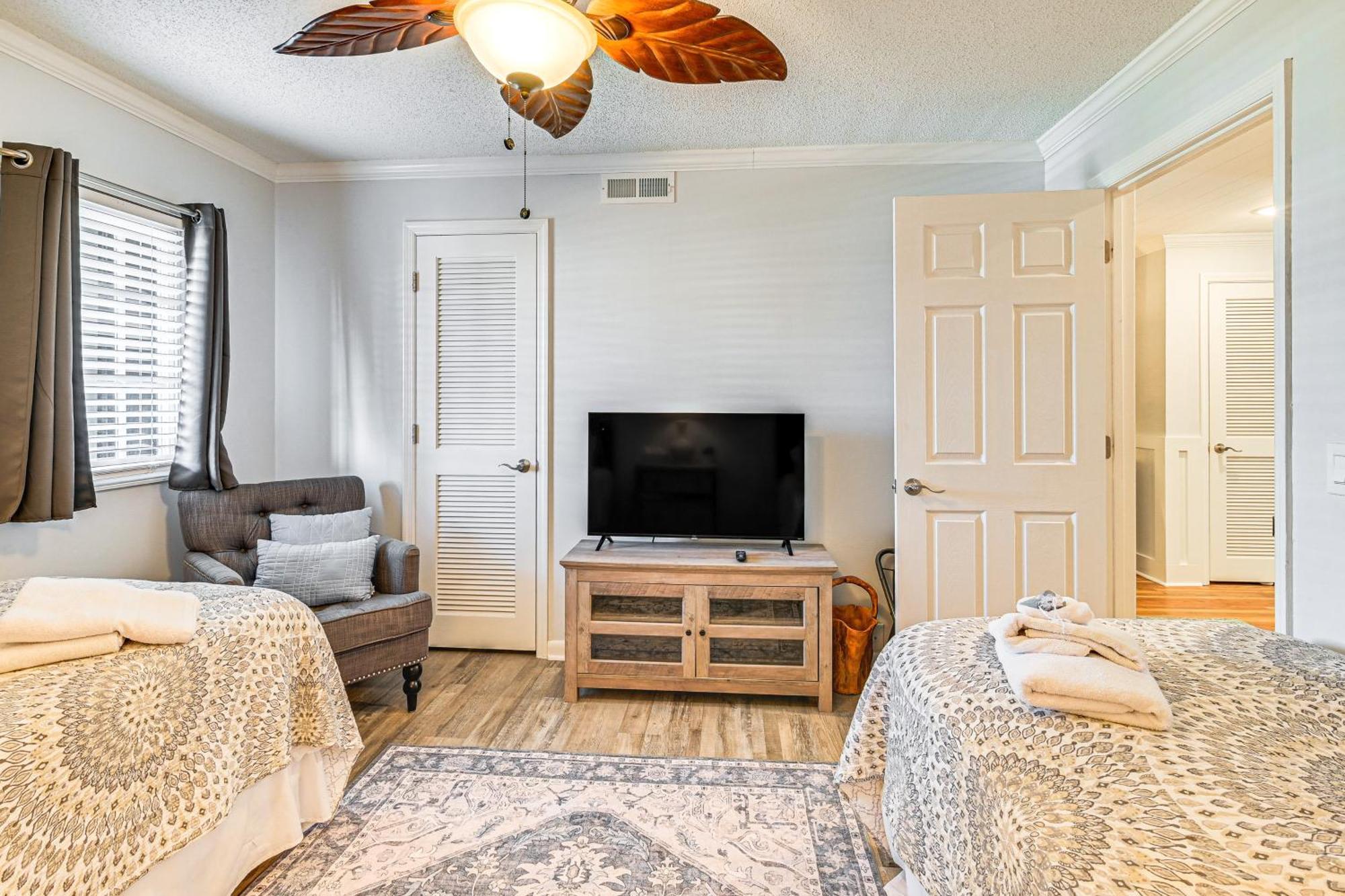 On-The-Beach Escape Oceanfront In Surfside! Myrtle Beach Exterior photo