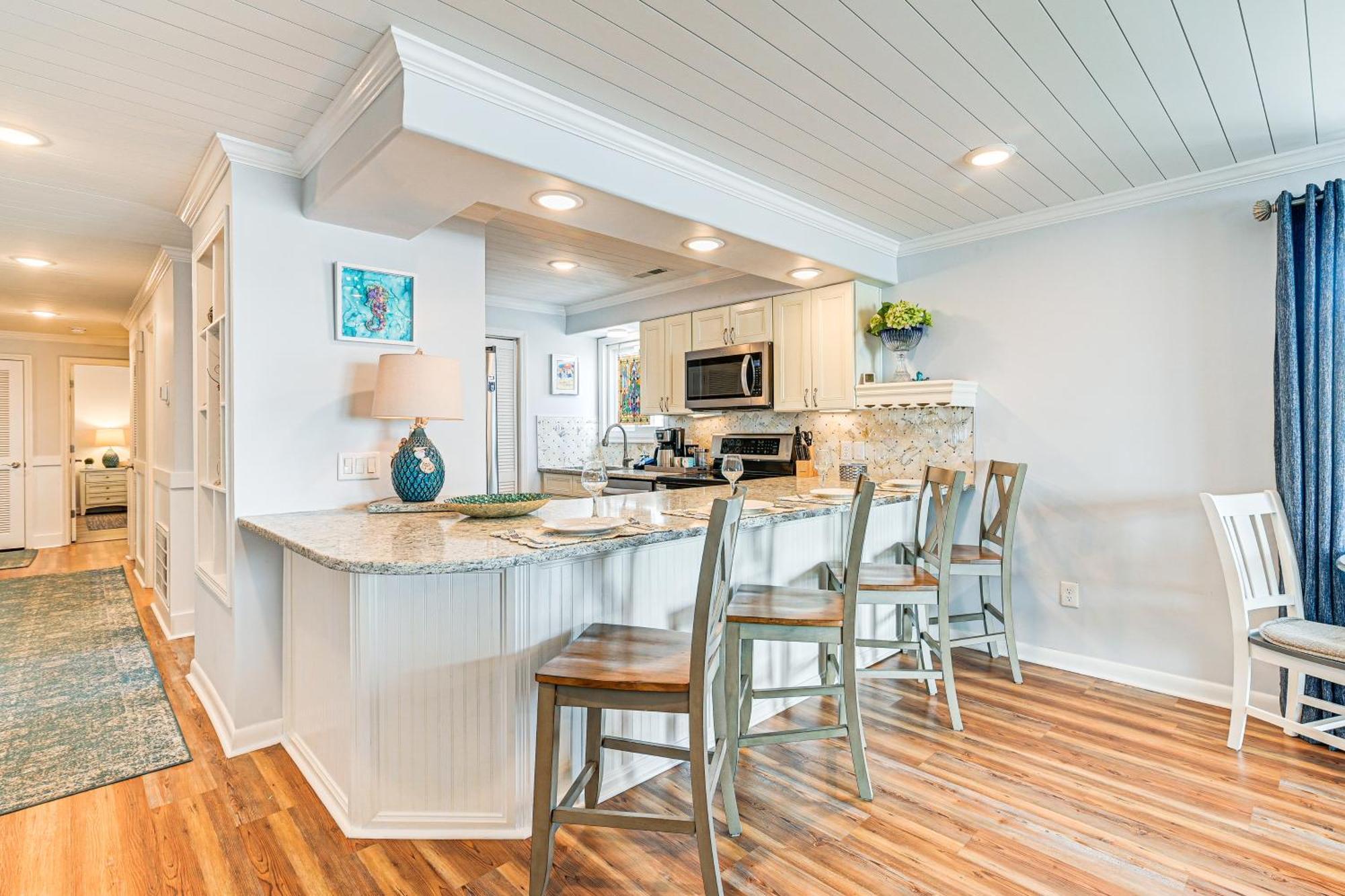 On-The-Beach Escape Oceanfront In Surfside! Myrtle Beach Exterior photo
